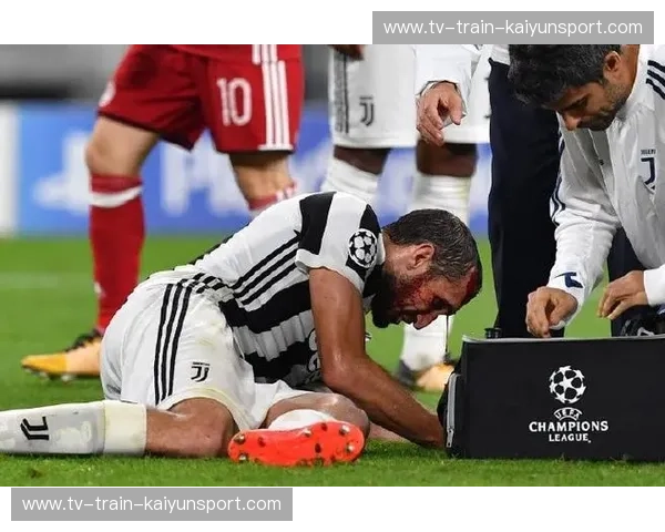 伤病尤文：伤痛之下的坚韧与重生